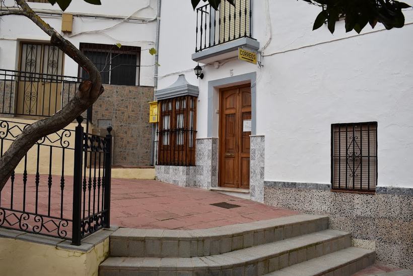 Oficina de Correos en Serrato