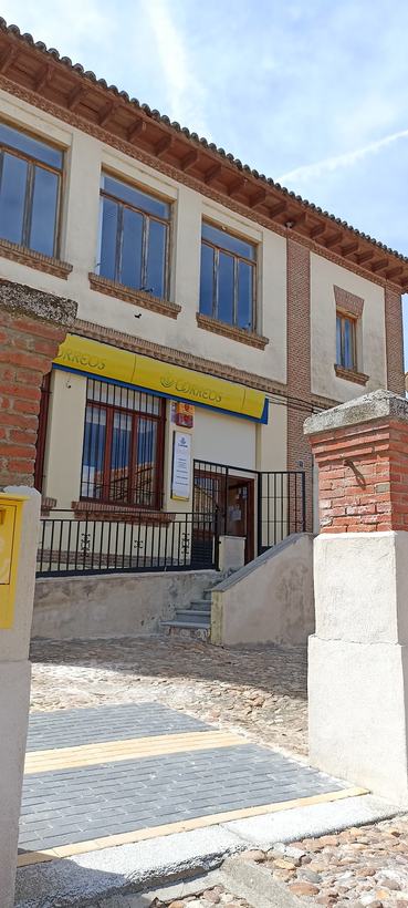 Oficina de Correos en Madrigal de las Altas Torres