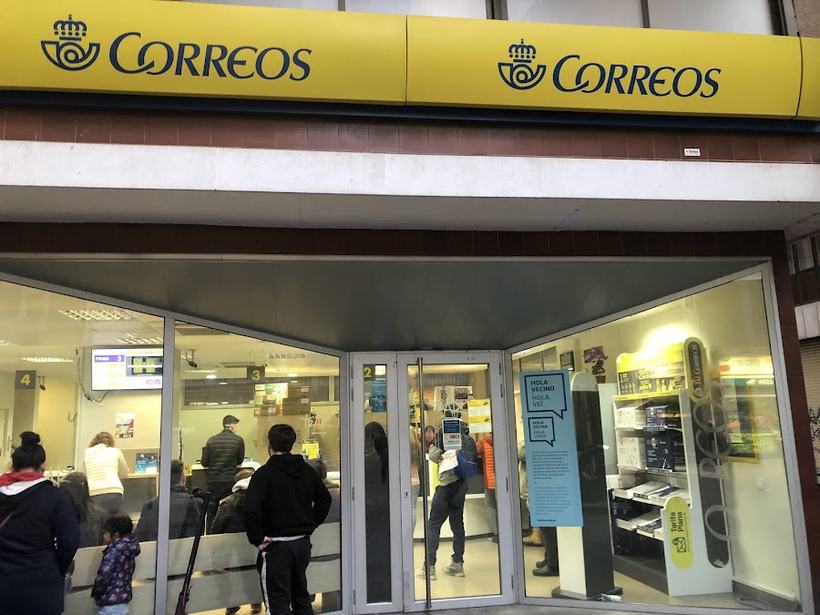 Correos L'Hospitalet de Llobregat Suc. 3 · . Pubilla Cases