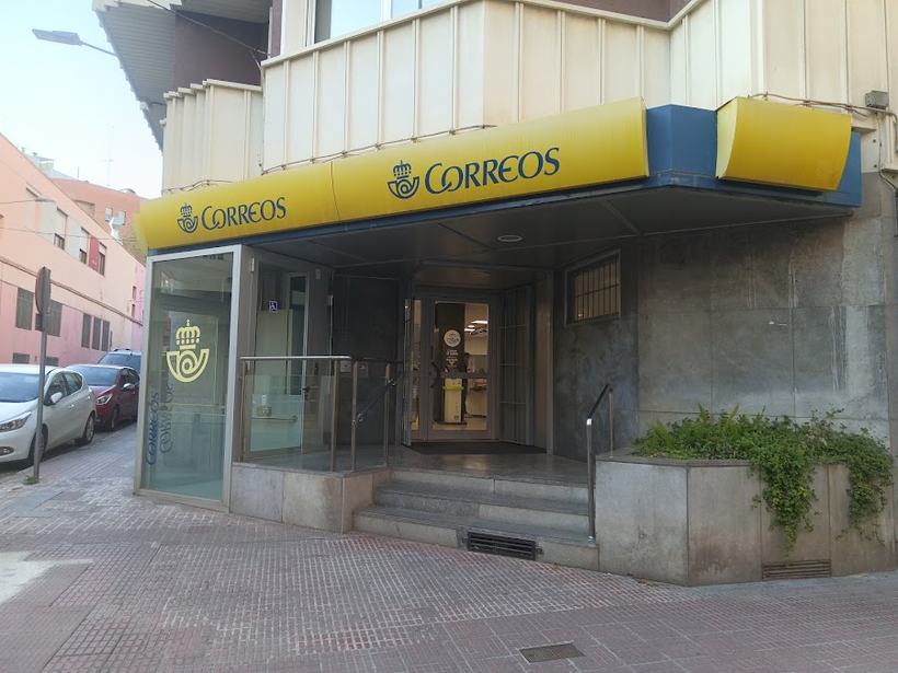 Oficina de Correos en Esplugues de Llobregat
