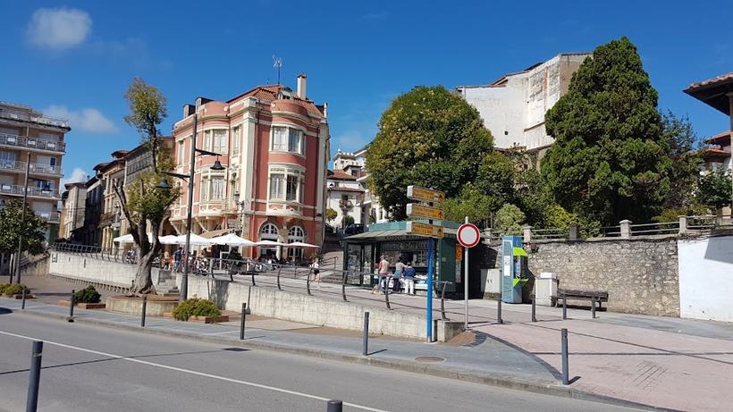 Oficina de Correos en Colunga