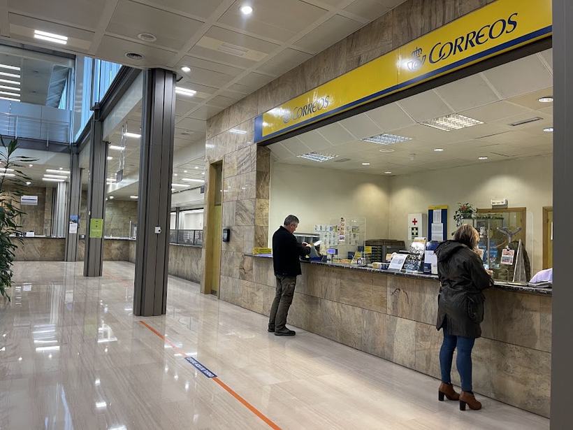 Correos Oviedo Suc. 3 · Edificio Administrativo