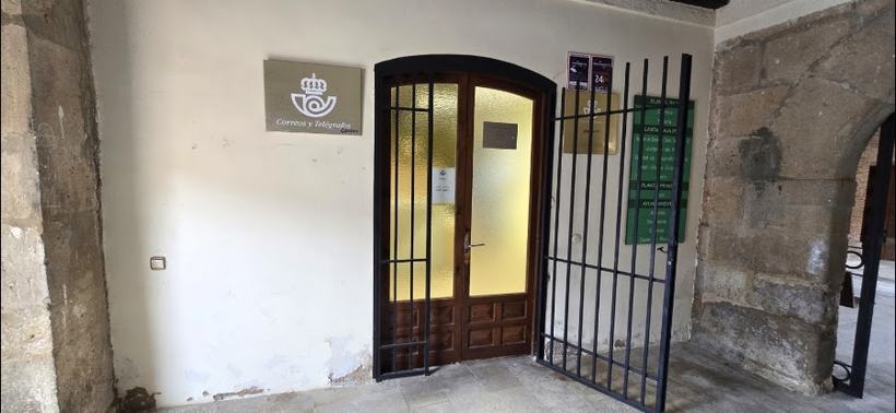 Oficina de Correos en Osorno la Mayor