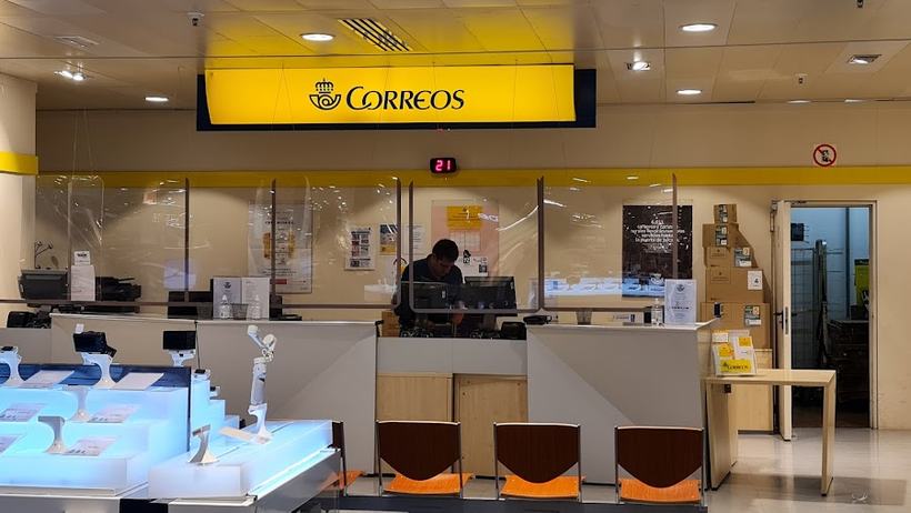 Correos Las Palmas de Gran Canaria Suc. 9 · Corte Ingles Siete Palmas