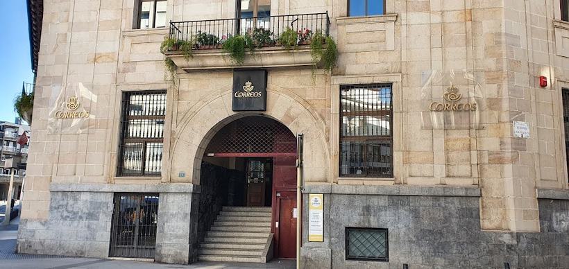Oficina de Correos en Torrelavega