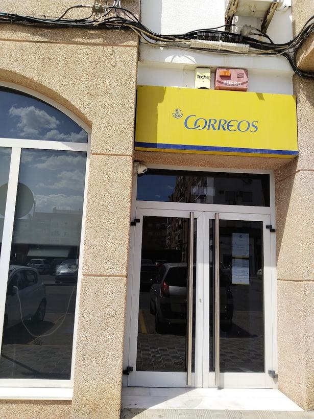 Oficina de Correos Montequinto