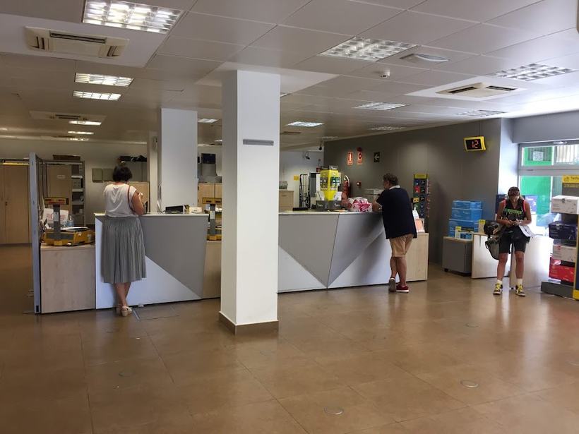 Oficina de Correos en Tomares